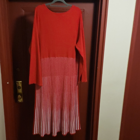 ASHRO LONG SLEEVE RED *WHITE DRESS SZ 2X - Picture 6 of 8